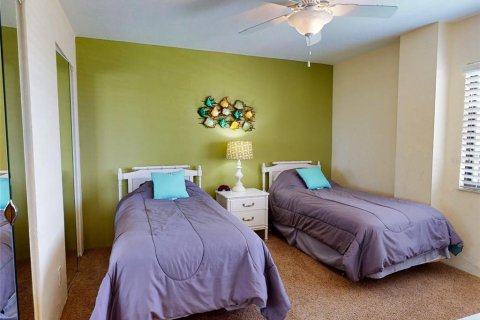 Condo in New Smyrna Beach, Florida, 3 bedrooms  № 1843159 - photo 9