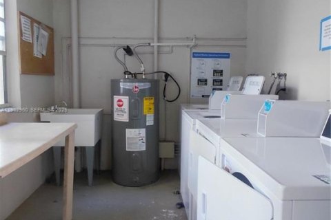 Condominio en venta en Davie, Florida, 1 dormitorio, 87.33 m2 № 1990642 - foto 3