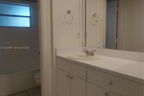 Condominio en venta en Davie, Florida, 1 dormitorio, 87.33 m2 № 1990642 - foto 15