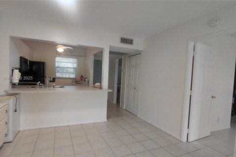 Condominio en venta en Davie, Florida, 1 dormitorio, 87.33 m2 № 1990642 - foto 5