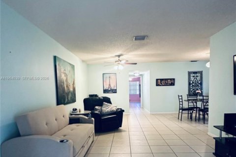 Copropriété à vendre à Delray Beach, Floride: 1 chambre, 101.45 m2 № 2081073 - photo 2