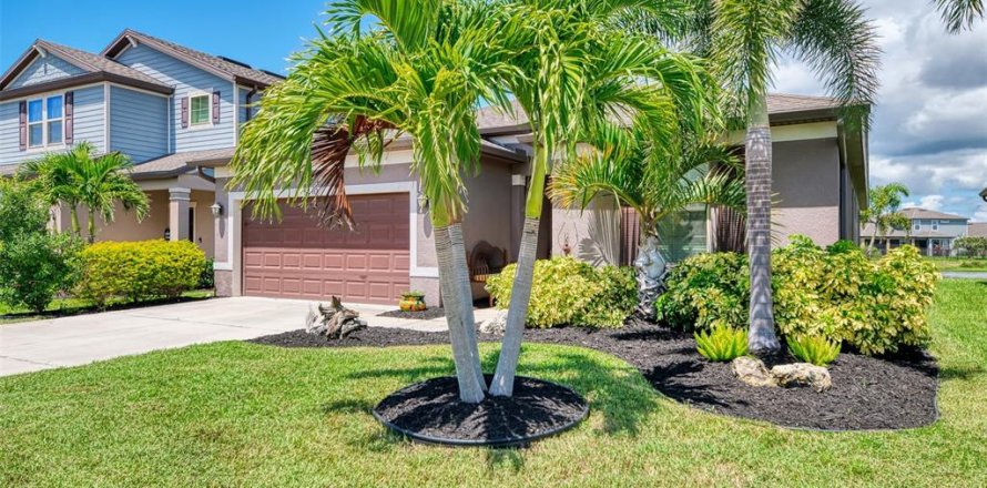 Villa ou maison à Palmetto, Floride 3 chambres, 190.08 m2 № 1907090