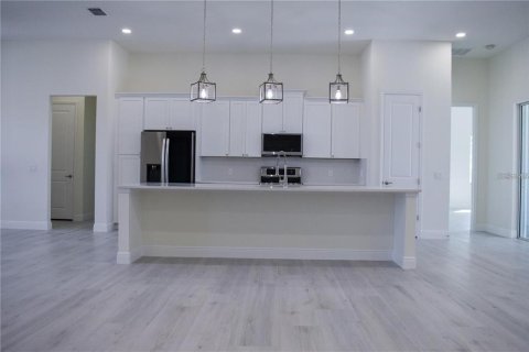 Villa ou maison à louer à Lake Alfred, Floride: 4 chambres, 269.79 m2 № 2096550 - photo 12