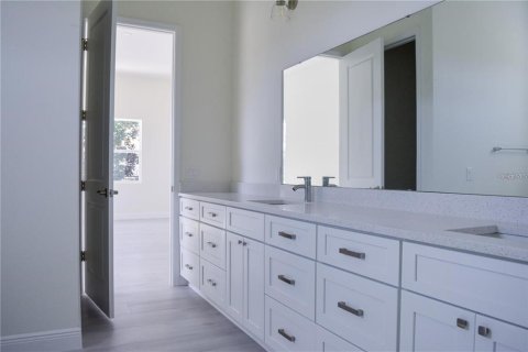 Villa ou maison à louer à Lake Alfred, Floride: 4 chambres, 269.79 m2 № 2096550 - photo 30
