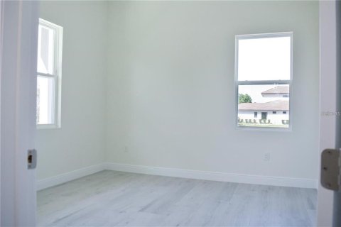 Villa ou maison à louer à Lake Alfred, Floride: 4 chambres, 269.79 m2 № 2096550 - photo 22