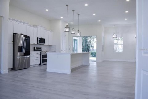 Villa ou maison à louer à Lake Alfred, Floride: 4 chambres, 269.79 m2 № 2096550 - photo 9