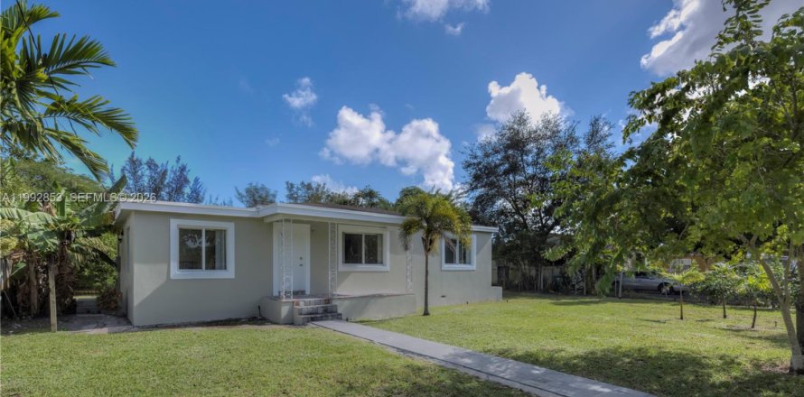 Casa en Miami, Florida 4 dormitorios, 109.16 m2 № 2056713