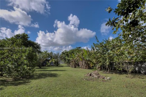 Casa en alquiler en Miami, Florida, 4 dormitorios, 109.16 m2 № 2056713 - foto 6