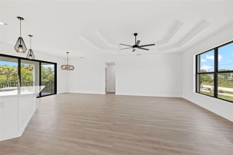 Casa en venta en Port Charlotte, Florida, 3 dormitorios, 156.26 m2 № 1790109 - foto 11
