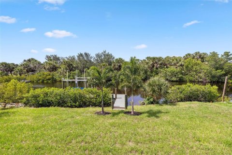 Casa en venta en Port Charlotte, Florida, 3 dormitorios, 156.26 m2 № 1790109 - foto 28