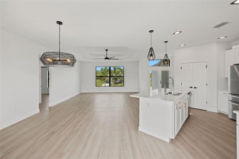 Casa en venta en Port Charlotte, Florida, 3 dormitorios, 156.26 m2 № 1790109 - foto 21
