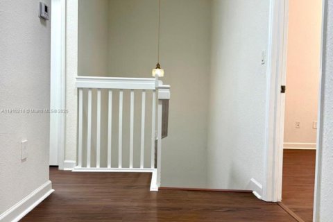 Touwnhouse à louer à Doral, Floride: 4 chambres, 211.54 m2 № 1966430 - photo 20