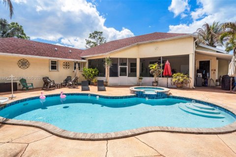 Villa ou maison à vendre à Palm Beach, Floride: 5 chambres, 269.04 m2 № 2058087 - photo 2