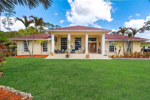 Villa ou maison à vendre à Palm Beach, Floride: 5 chambres, 269.04 m2 № 2058087 - photo 1
