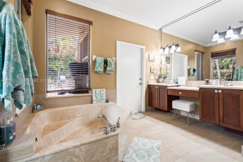 Villa ou maison à vendre à Palm Beach, Floride: 5 chambres, 269.04 m2 № 2058087 - photo 23