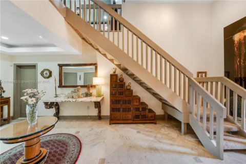 Townhouse in Palmetto Bay, Florida 4 bedrooms, 453.36 sq.m. № 1315536 - photo 28