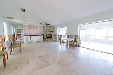House in Crystal River, Florida 4 bedrooms, 284.28 sq.m. № 1433757 - photo 6