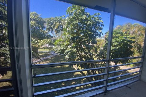 Condo in Margate, Florida, 1 bedroom  № 2069158 - photo 10