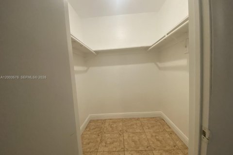 Condo in Margate, Florida, 1 bedroom  № 2069158 - photo 8