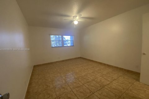 Condo in Margate, Florida, 1 bedroom  № 2069158 - photo 7