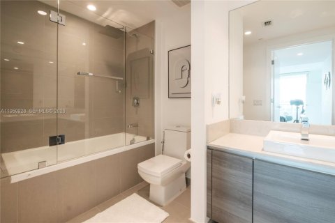 Снять в аренду кондоминиум в Майами, Флорида 1 спальня, 77.11м2, № 2020112 - фото 8