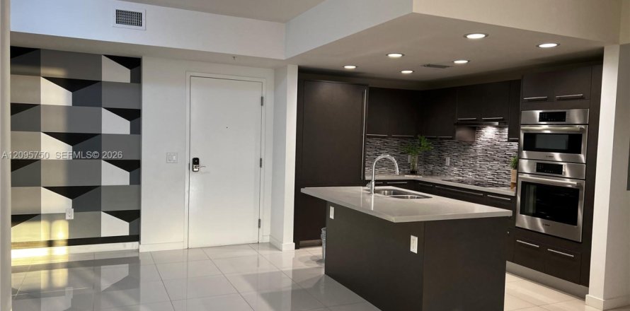Appartement à Doral, Floride 2 chambres, 104.98 m2 № 2387044