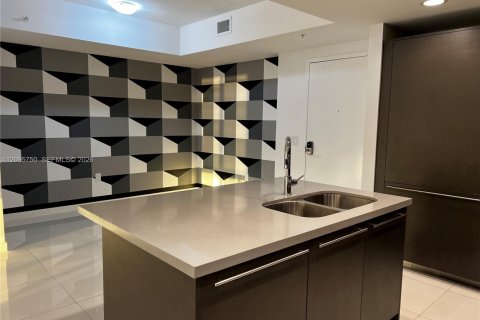 Appartement à louer à Doral, Floride: 2 chambres, 104.98 m2 № 2387044 - photo 2