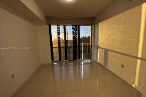 Appartement à louer à Doral, Floride: 2 chambres, 104.98 m2 № 2387044 - photo 7