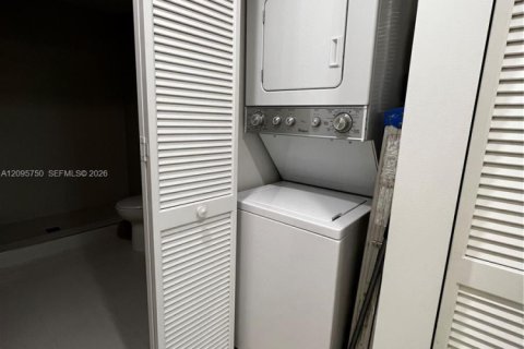 Appartement à louer à Doral, Floride: 2 chambres, 104.98 m2 № 2387044 - photo 6