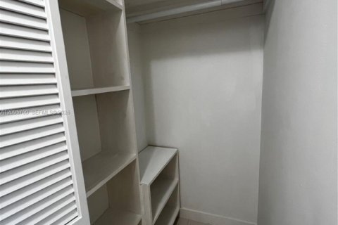 Appartement à louer à Doral, Floride: 2 chambres, 104.98 m2 № 2387044 - photo 8