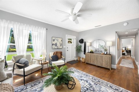 House in Sanford, Florida 3 bedrooms, 113.53 sq.m. № 2395667 - photo 6