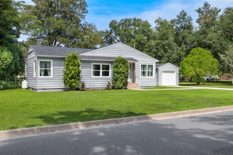 House in Sanford, Florida 3 bedrooms, 113.53 sq.m. № 2395667