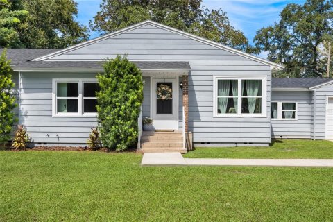 House in Sanford, Florida 3 bedrooms, 113.53 sq.m. № 2395667 - photo 4