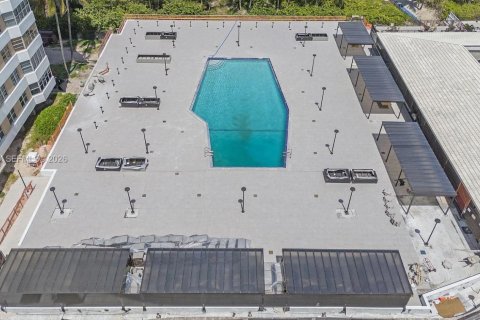 Copropriété à vendre à Hallandale Beach, Floride: 3 chambres, 165.37 m2 № 2023627 - photo 21