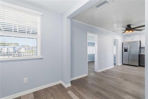 House in Ellenton, Florida 1 bedroom, 62.99 sq.m. № 2150501 - photo 13