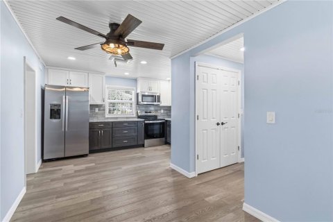 House in Ellenton, Florida 1 bedroom, 62.99 sq.m. № 2150501 - photo 15