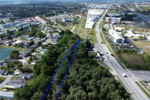 Commercial property in Florida City, Florida № 1862204 - photo 3