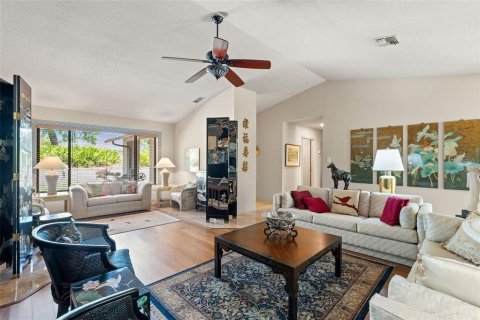 House in Spring Hill, Florida 3 bedrooms, 223.89 sq.m. № 1853876 - photo 17