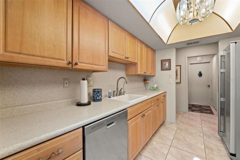 House in Spring Hill, Florida 3 bedrooms, 223.89 sq.m. № 1853876 - photo 29