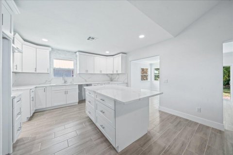 Villa ou maison à vendre à Sebastian, Floride: 3 chambres, 173.82 m2 № 2254709 - photo 6