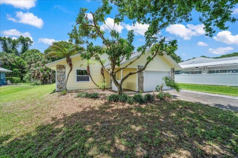 Villa ou maison à vendre à Sebastian, Floride: 3 chambres, 173.82 m2 № 2254709 - photo 2