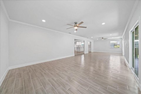 Villa ou maison à vendre à Sebastian, Floride: 3 chambres, 173.82 m2 № 2254709 - photo 10