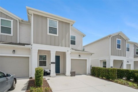 Touwnhouse à vendre à Kissimmee, Floride: 3 chambres, 166.95 m2 № 2204680 - photo 2