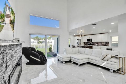 Villa ou maison à vendre à Coral Springs, Floride: 3 chambres, 178 m2 № 2012082 - photo 4