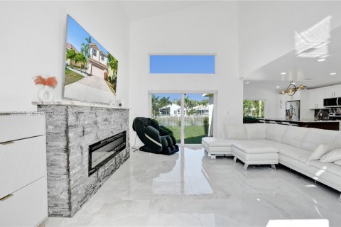 Villa ou maison à vendre à Coral Springs, Floride: 3 chambres, 178 m2 № 2012082 - photo 6