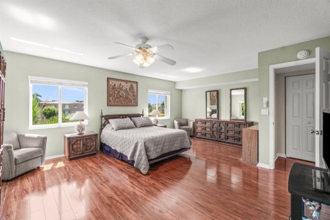 Condo in Boynton Beach, Florida, 3 bedrooms № 2187913 - photo 17