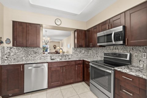 Condo in Boynton Beach, Florida, 3 bedrooms № 2187913 - photo 22