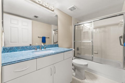 Condo in Boynton Beach, Florida, 3 bedrooms № 2187913 - photo 26