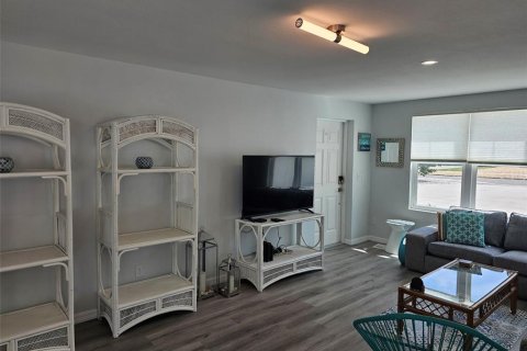 Villa ou maison à louer à Bradenton, Floride: 3 chambres, 111.85 m2 № 2384214 - photo 19