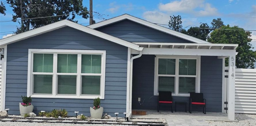 Villa ou maison à Bradenton, Floride 3 chambres, 111.85 m2 № 2384214